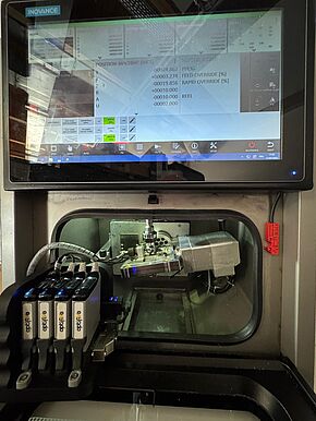 Compact Inovance servo & CNC technology enhances high performance French micromachine